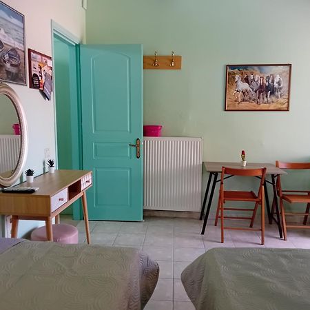 Valta'S Room 3 Paleros المظهر الخارجي الصورة