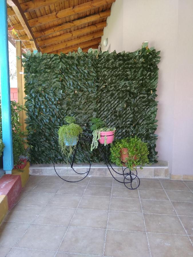 Valta'S Room 3 Paleros المظهر الخارجي الصورة